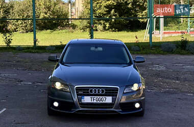 Седан Audi A4 2012 в 