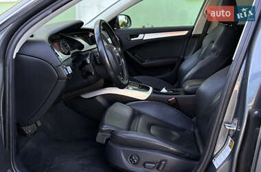Седан Audi A4 2012 в 