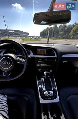 Седан Audi A4 2015 в 