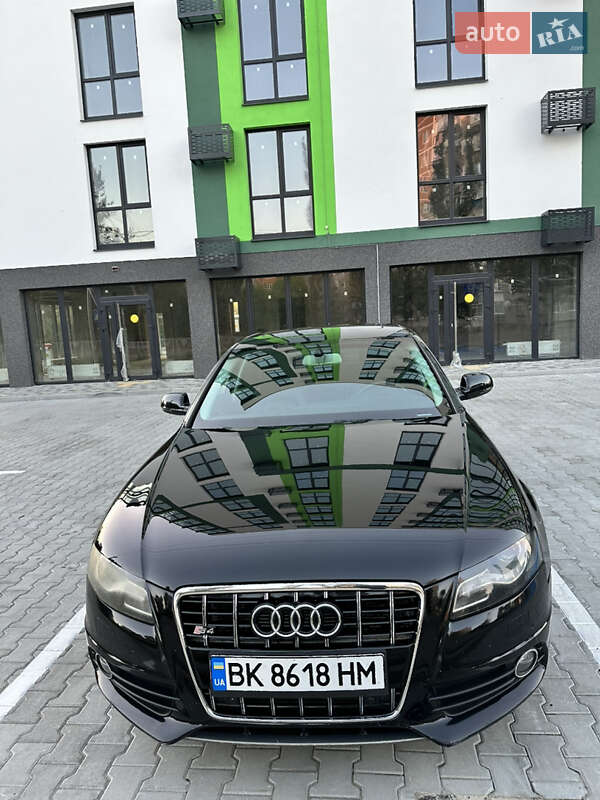 Седан Audi A4 2009 в Вараші