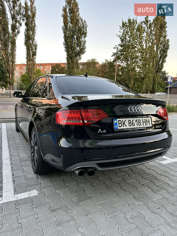 Седан Audi A4 2009 в Вараші