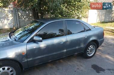 Седан Audi A4 1996 в 