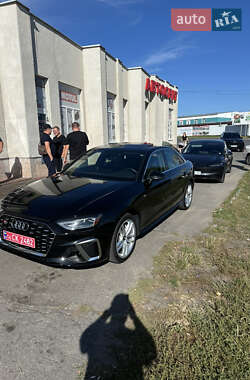Седан Audi A4 2020 в Томашполе