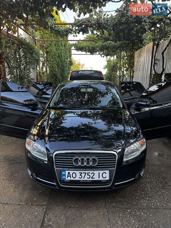 Седан Audi A4 2006 в Виноградові