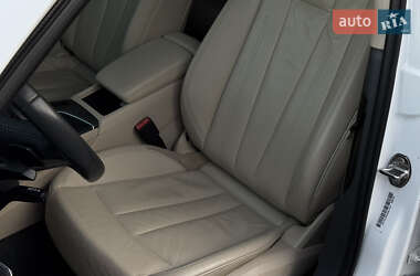 Седан Audi A4 2016 в 