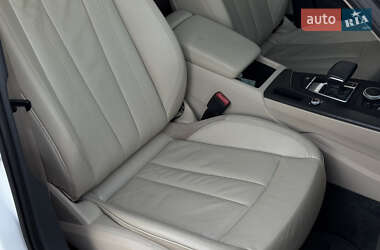 Седан Audi A4 2016 в 