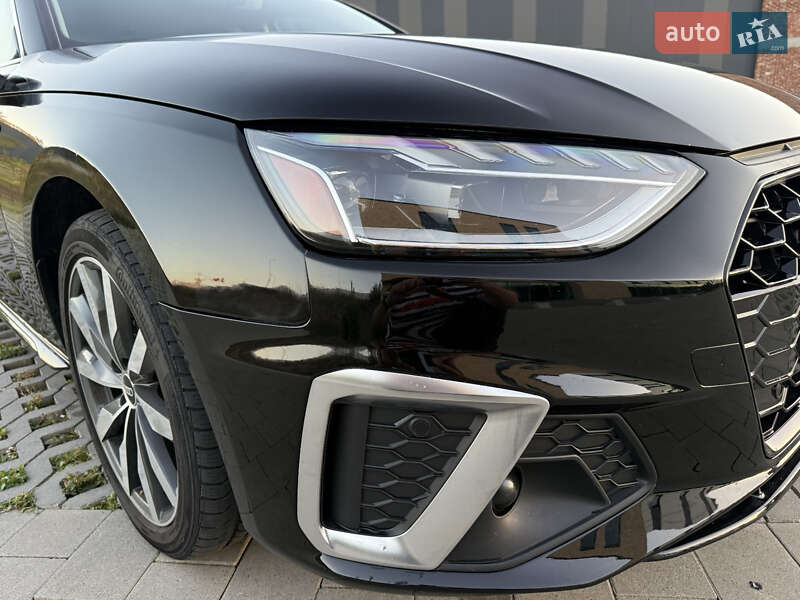 Седан Audi A4 2023 в Хмельницком