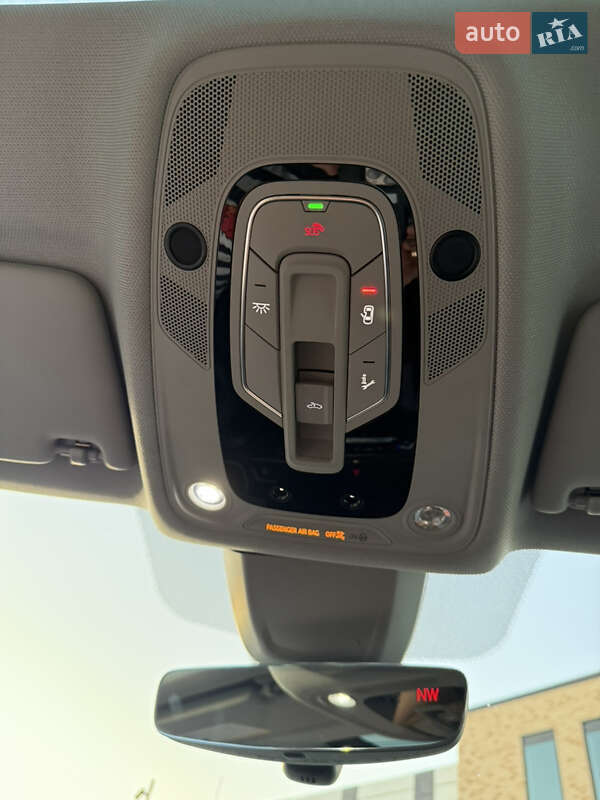 Седан Audi A4 2023 в Хмельницком