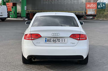 Седан Audi A4 2011 в 