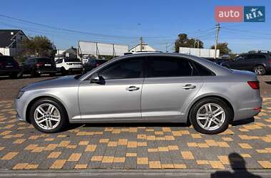 Седан Audi A4 2017 в 