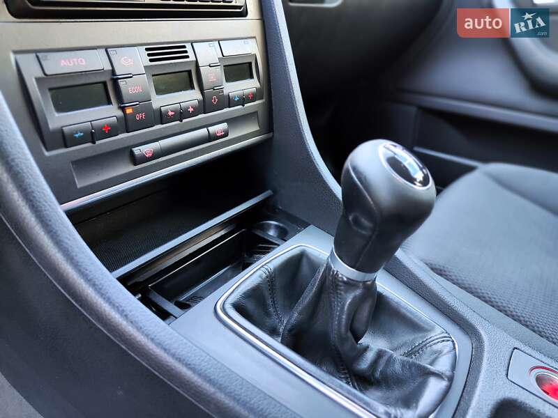 Универсал Audi A4 2004 в Киеве