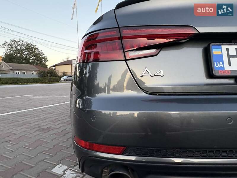 Седан Audi A4 2018 в Одессе