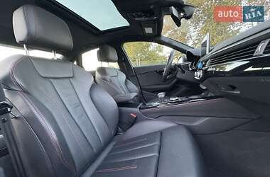 Седан Audi A4 2018 в 