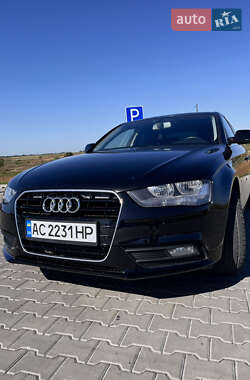 Седан Audi A4 2012 в 
