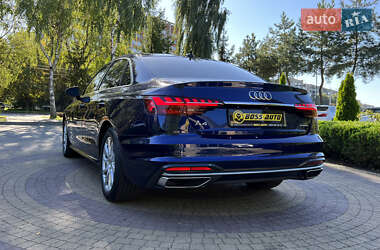 Седан Audi A4 2021 в 