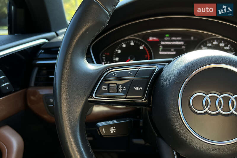 Седан Audi A4 2021 в Львове