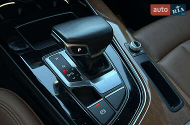 Седан Audi A4 2021 в 
