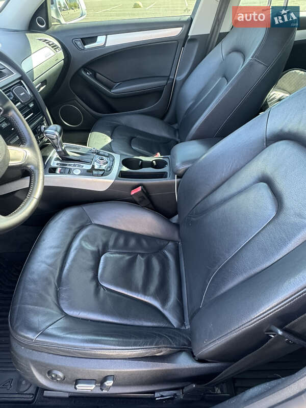 Седан Audi A4 2012 в Києві