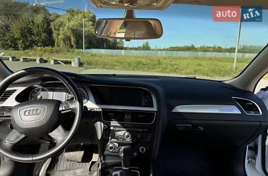 Седан Audi A4 2015 в 