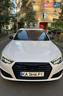 Седан Audi A4 2016 в 