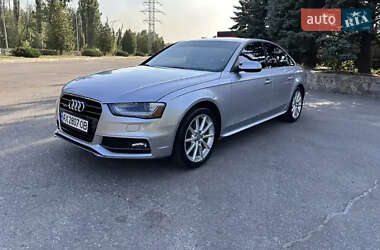 Седан Audi A4 2015 в 