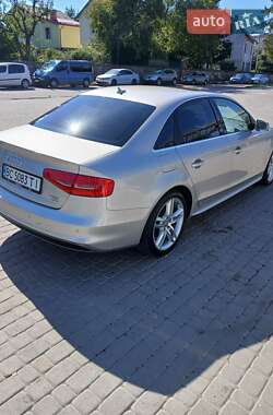 Седан Audi A4 2014 в Львове