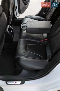 Седан Audi A4 2015 в 
