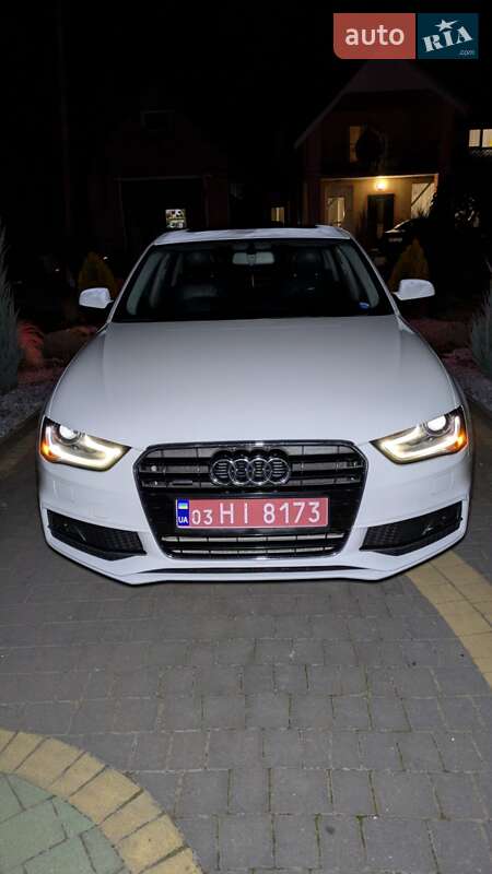 Седан Audi A4 2015 в Луцке
