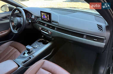 Седан Audi A4 2017 в 