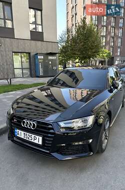 Седан Audi A4 2018 в 