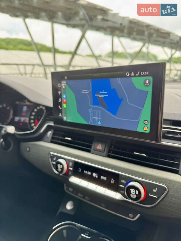 Седан Audi A4 2020 в Львове
