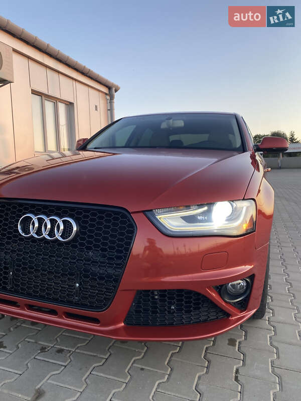 Седан Audi A4 2012 в Горохове