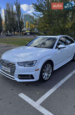 Седан Audi A4 2018 в 