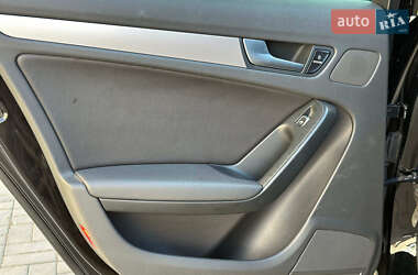 Седан Audi A4 2012 в 