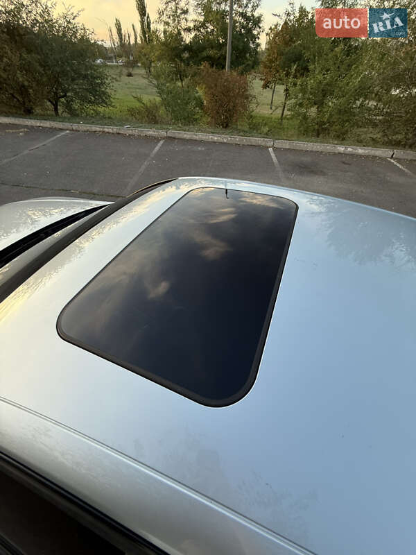 Седан Audi A4 2014 в Кривом Роге