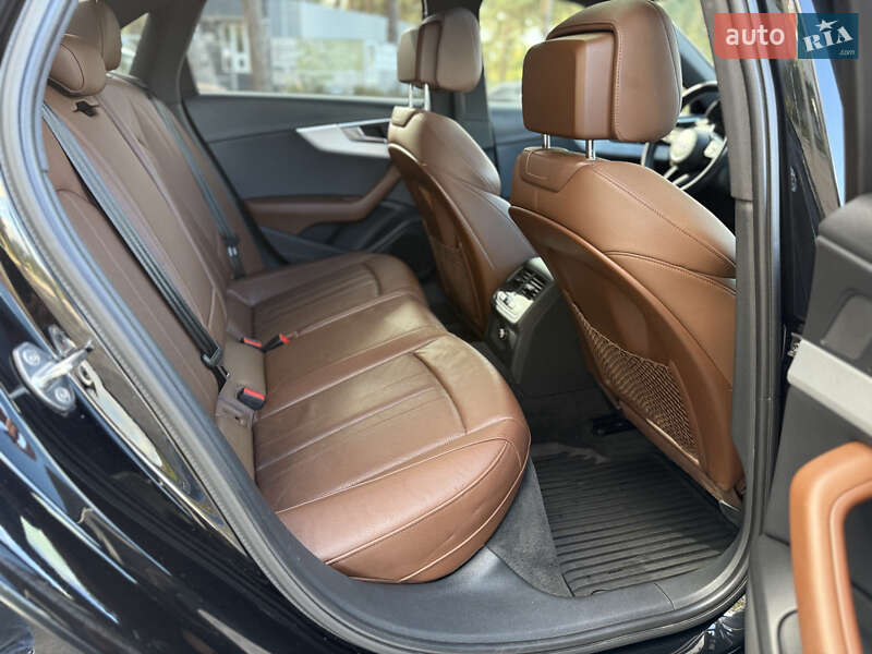 Седан Audi A4 2017 в Виннице