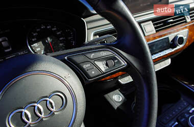 Седан Audi A4 2019 в 