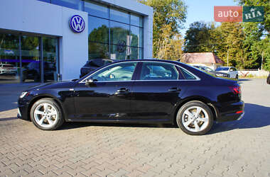 Седан Audi A4 2019 в 