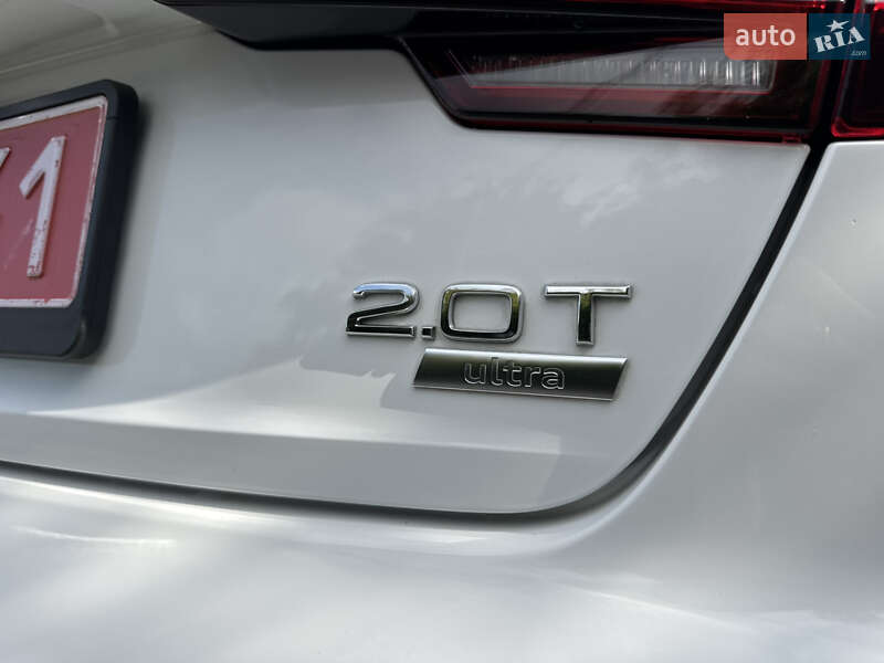 Седан Audi A4 2018 в Ивано-Франковске