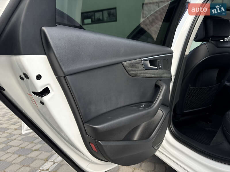 Седан Audi A4 2018 в Ивано-Франковске