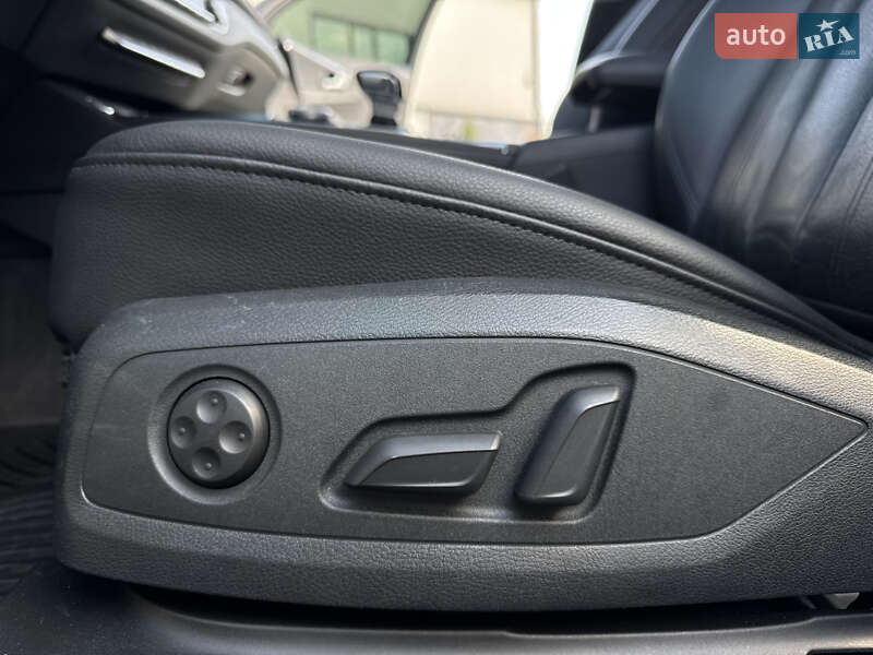 Седан Audi A4 2018 в Ивано-Франковске