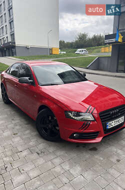Седан Audi A4 2011 в Новояворовске
