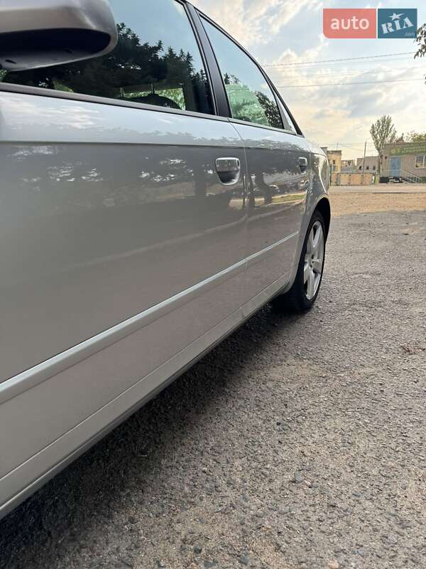 Седан Audi A4 2005 в Вознесенске