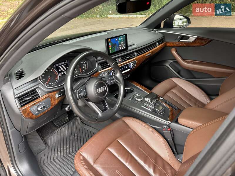 Седан Audi A4 2016 в Тернополе