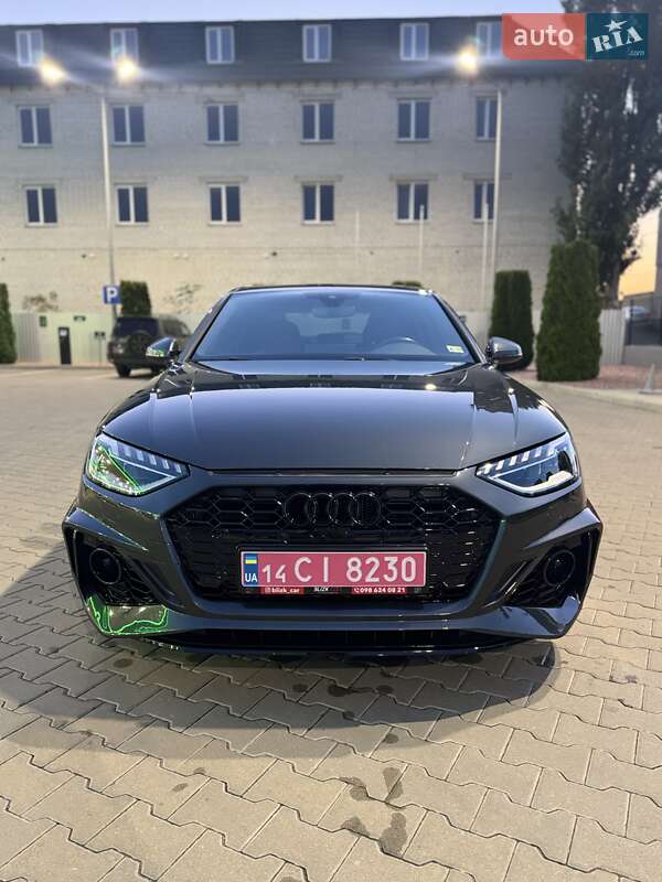 Седан Audi A4 2021 в Києві