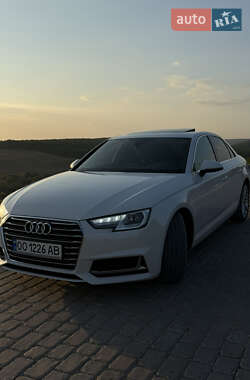 Седан Audi A4 2018 в Одессе