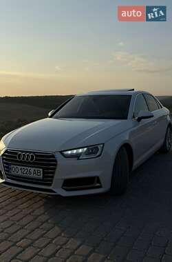 Седан Audi A4 2018 в 