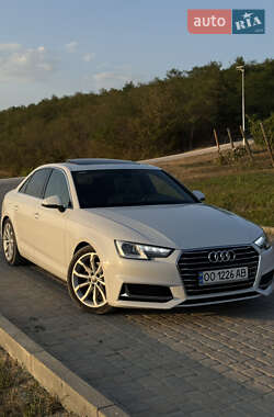 Седан Audi A4 2018 в Одессе