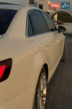 Седан Audi A4 2018 в 