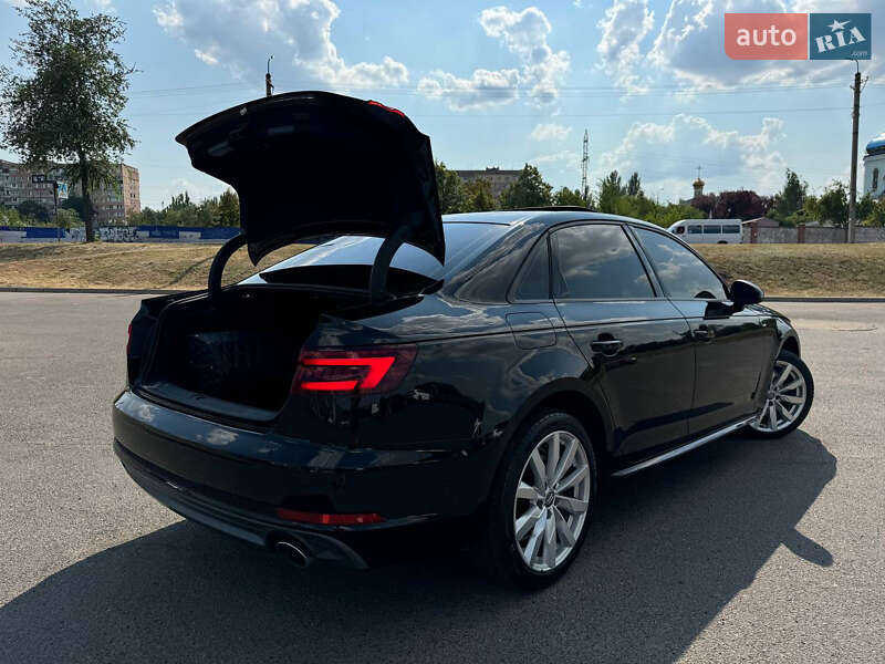 Седан Audi A4 2018 в Кривом Роге